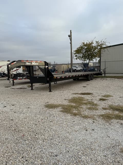 40ft gooseneck flatbed trailer rental Fort Worth TX - Trail Maxx heavy duty gooseneck trailer for large equipment